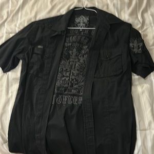 Black short size large short sleeve shirt